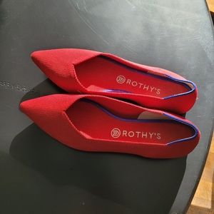 Rothys Chili Red the Point